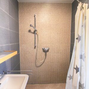 Beispiel Appartments – Bad 1