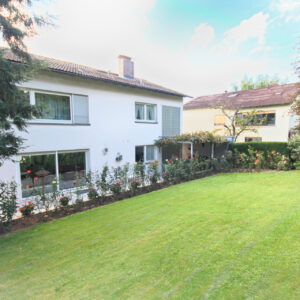 Hausansicht – Garten 1