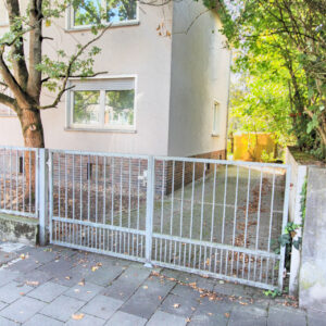 Zufahrt GartenStellplaetze